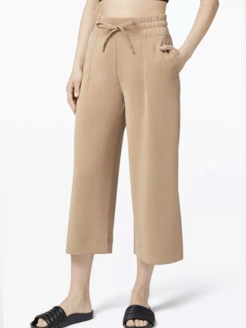 NOT AVAILABLE
Lululemon Women's Soft Ambitions High Rise Crop Beechwood, Sz 8 - Picture 2 of 6